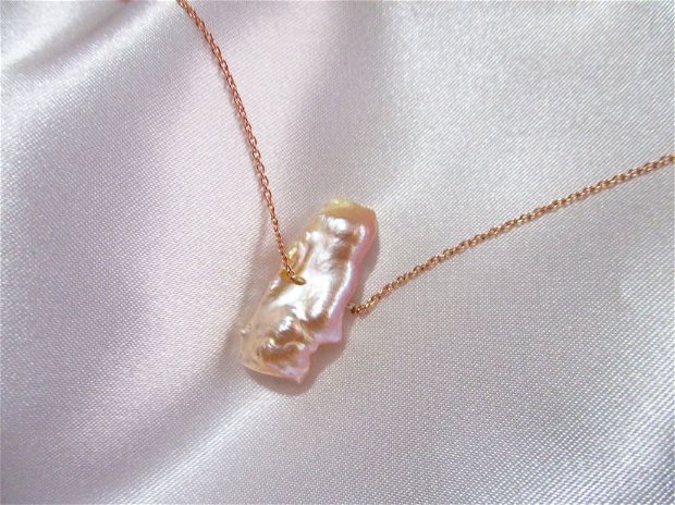 Colier argint placat cu aur roz si perla biwa roz