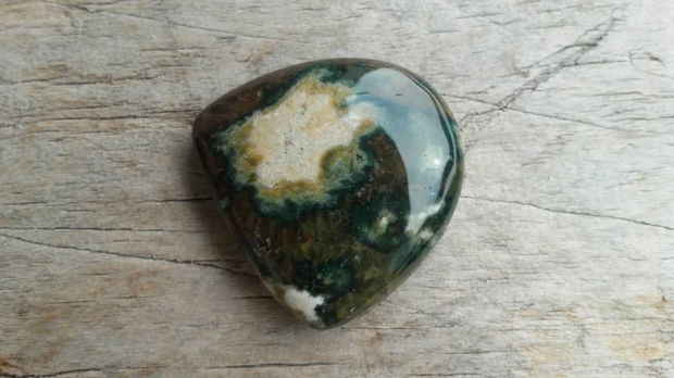 Cabochon jasper, 27x27 mm