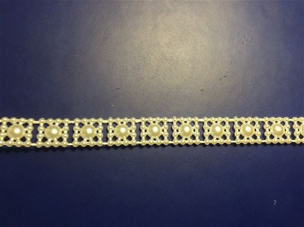 (1 m)Banda decorativa (1cm) cu mărgele acrilice