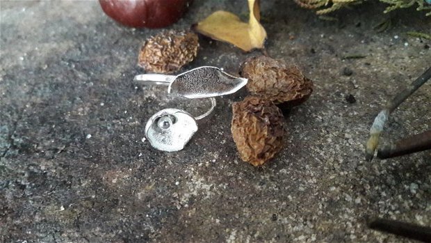 Inel reglabil din argint 925, crenguta cu floare si frunzulita
