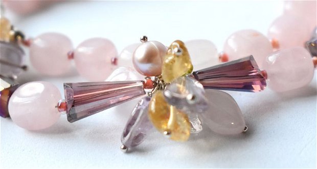 Colier din cuart roz, peridot, citrin, ametist, perle de cultura, cristale si margele de sticla