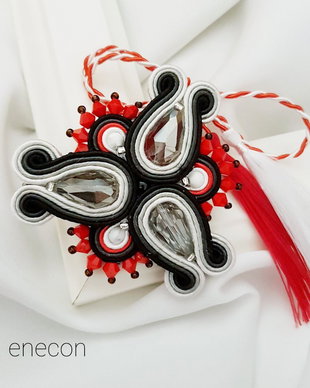 Brosa-martisor soutache