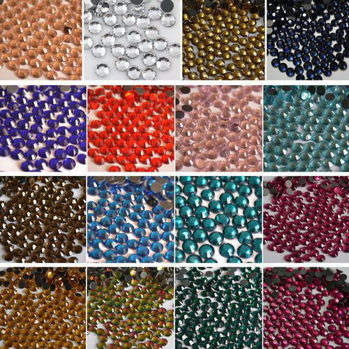 K0490 - (1440buc) Rhinestones, minicabochoane cristale sticla fatetate, fixare la cald, SS20 (4,6-4,8mm) REZERVAT