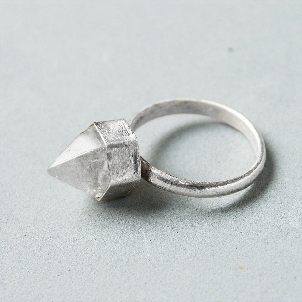 Inel Argint 925 si Cuart cristal