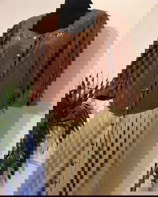 Rochie bavareză cu floricele brodate