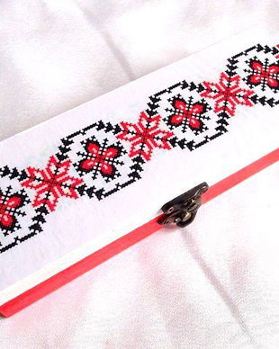 cutie cu motiv traditional 33739