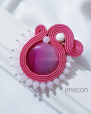 Brosa-martisor soutache fucsia