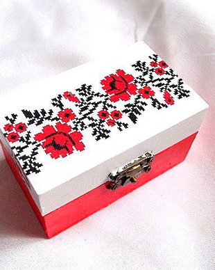 cutie cu motiv traditional 33787