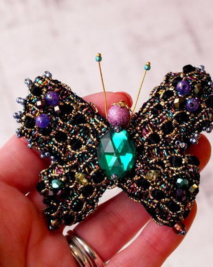 Brosa- Precious Butterfly II Rezervat