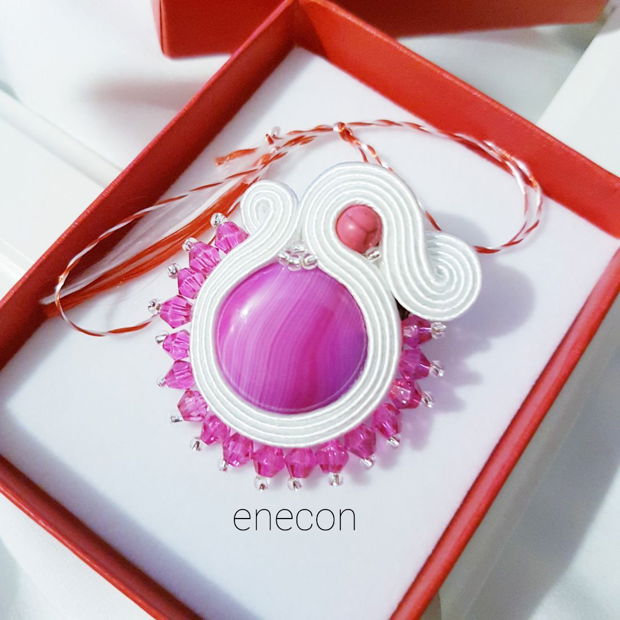 Brosa-martisor soutache roz cu agat