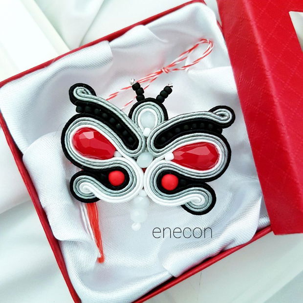 Brosa-martisor soutache fluture