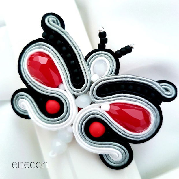 Brosa-martisor soutache fluture