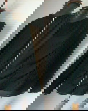 BLUZA NEAGRA DANTELA