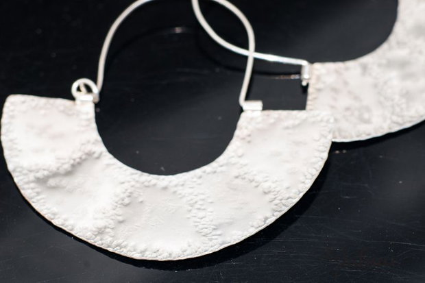 Cercei din argint, cercei statement, cercei handmade, cercei inchisi, cercei mari, cercei texturati