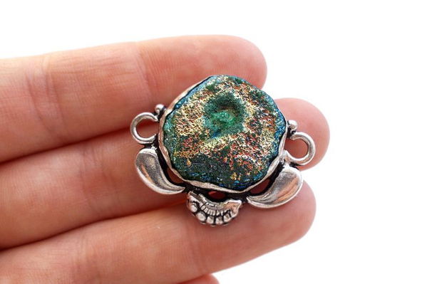 Pandant  Titanium druzy electroplacat