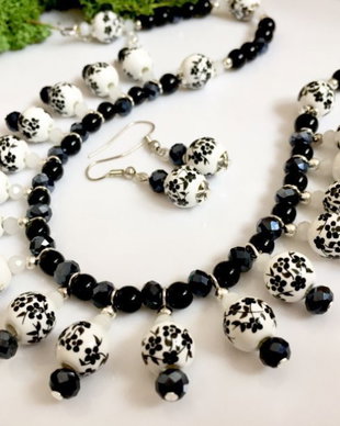 Set ceramica /colier si cercei /negru si alb