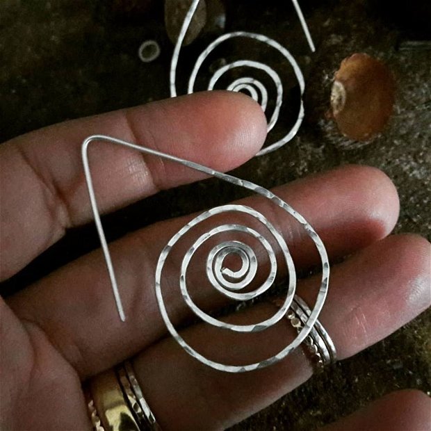 Cercei lungi din argint 925, spirale  cu textura de ciocan