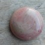 Cabochon rhodonit roz, 30 mm