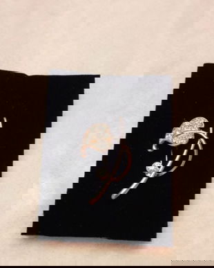 Brosa suflata cu aur 18k.