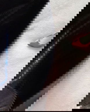 Gentuta bareta scurta.