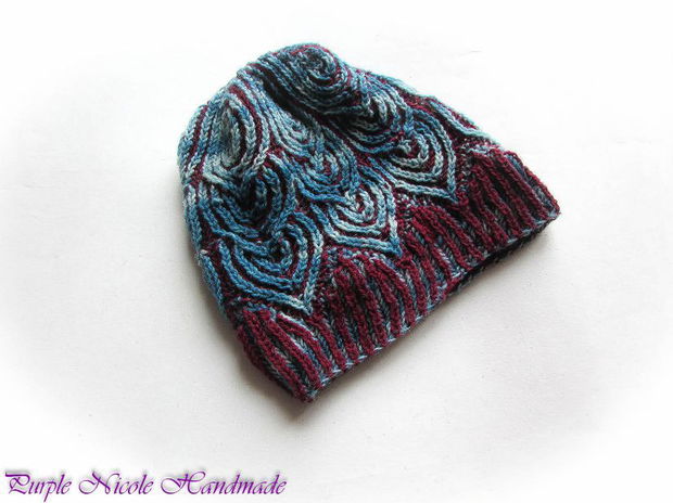 Duo de primavara - caciula unisex grena bleu slouchy gumdrop hat