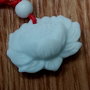 K0584 - Pandantiv, amuleta, jad alb, nufar lotus, 28x20x10mm