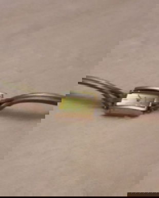 Ceas cu brățara aurie.