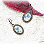 Cercei vintage de portelan cu floare albastra