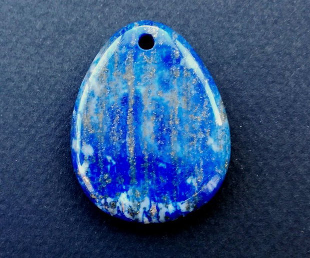 K0226 - Pandantiv, lapis lazuli, albastru, picatura, gravat, copacul vietii, 60x56x8mm