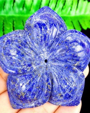 K0574 - Pandantiv, lapis lazuli,  floare sculptata manual, 60x56x8mm