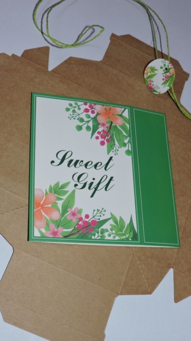 Cutie din carton cu accesorii- verde, roz -13,5x10x4CM-359073