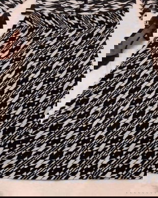 Fusta catifea alb-negru.