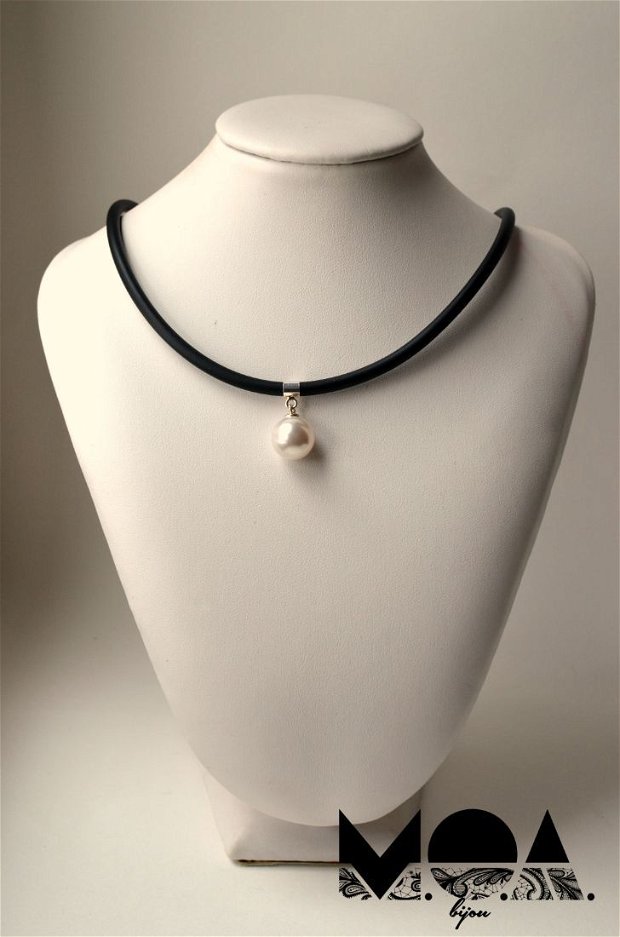 Colier minimalist cu o perla si argint