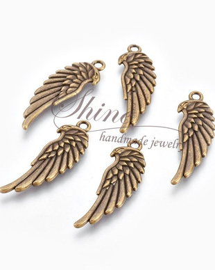 Pandantiv aripa, bronz antichizat, 34x11x2mm