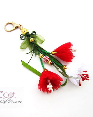 Martisor/Breloc - Flori de primavara