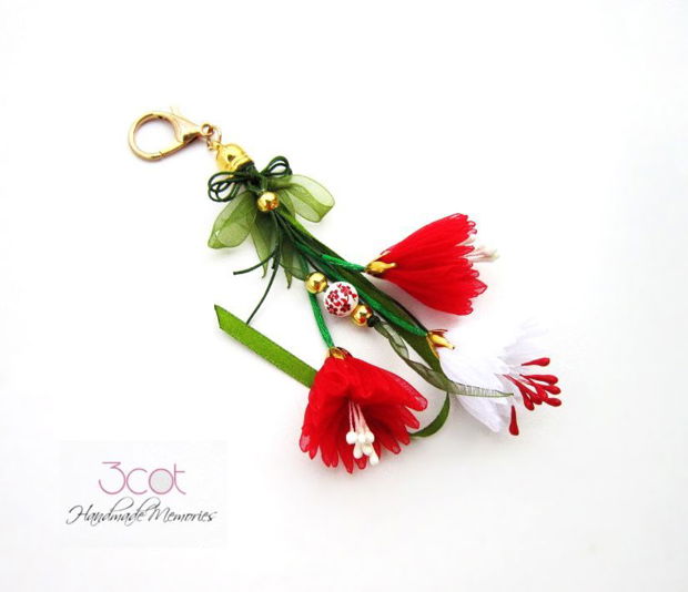 Martisor/Breloc - Flori de primavara