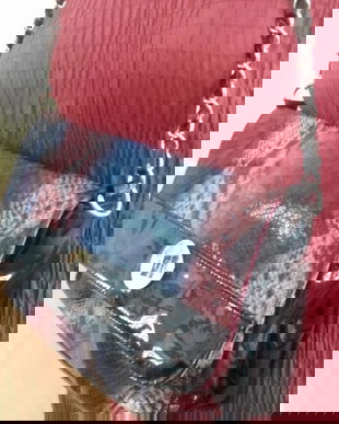 poseta din piele lacuita