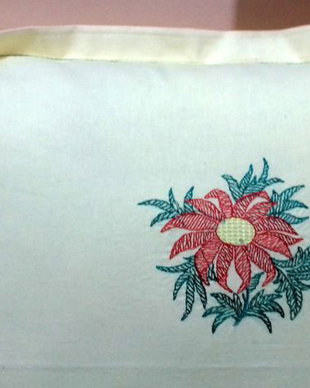 fata de perna cu broderie