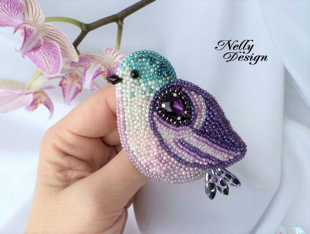 "Birdie" - Brosa bead-embroidery