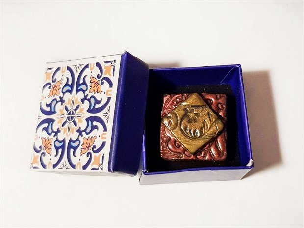 Inel "Medieval" din pasta polimerica auriu/cupru + cutie de bijuterii cadou