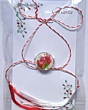 Brosa martisor cabochon sticla 14mm lalele