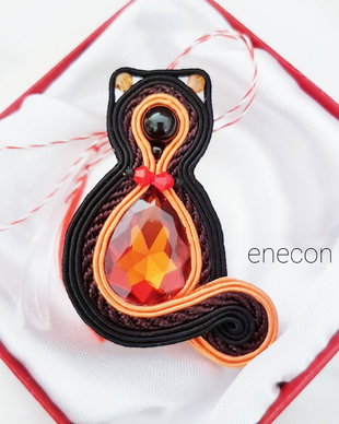 Brosa soutache pisicuta