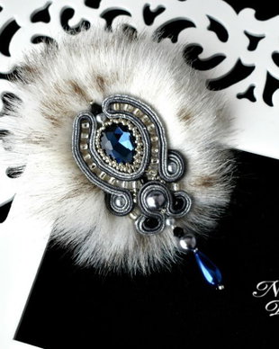 Brosa Soutache si blanita Tissavel