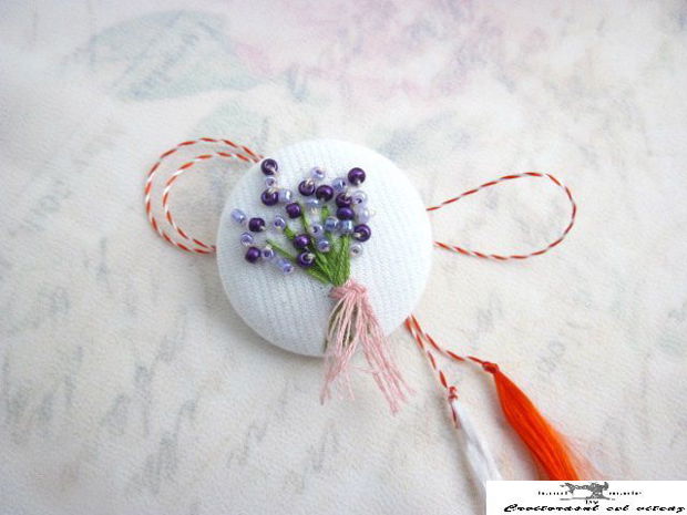 Brosa cu broderie manuala - martisor