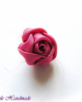 Bobocel roz - martisor boboc handmade