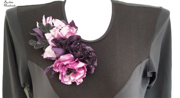 Brosa/Aplicatie pentru rochie/Flori textile