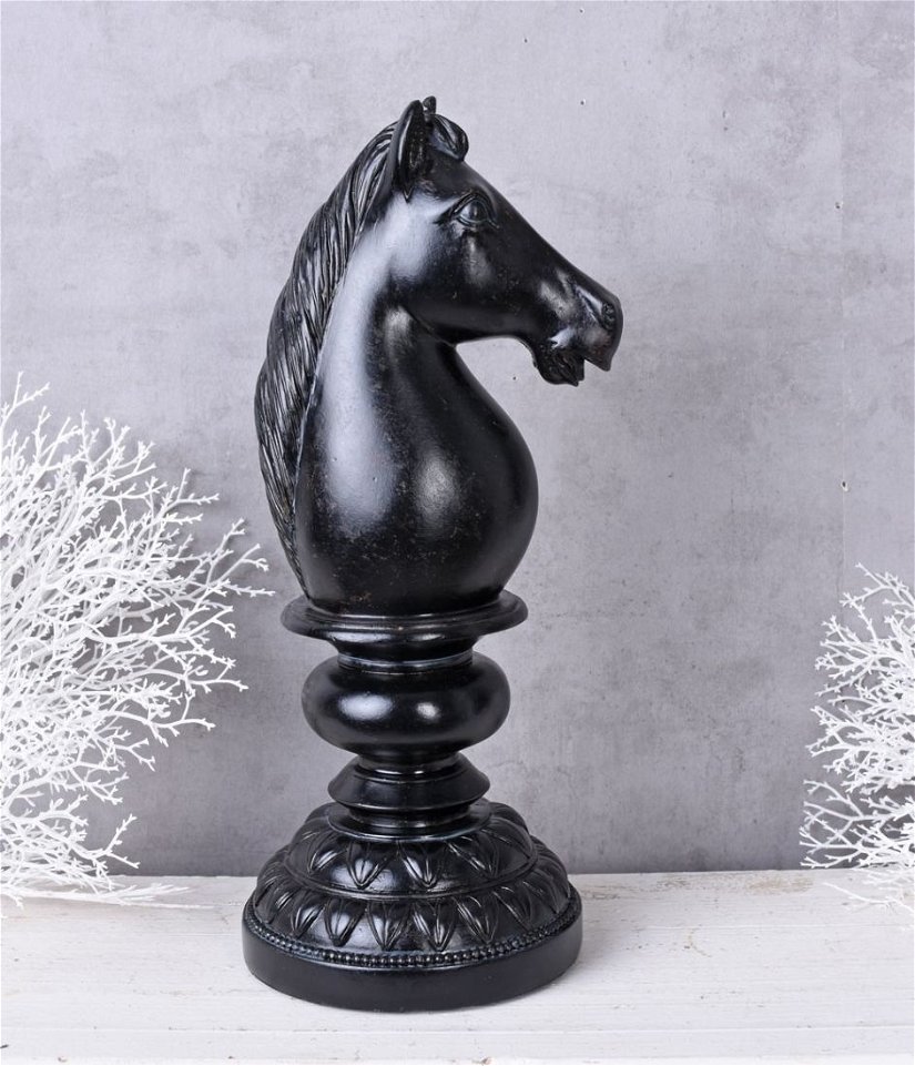 Statueta piesa de sah din rasini cu un cal