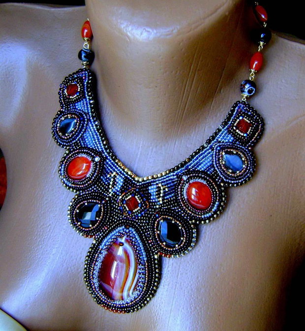 Vandut Adriana/ Agat, carneol, onix... Colectia "Bolta Capelei Sixtine" - varianta -
