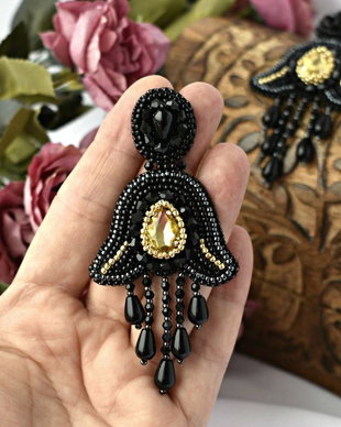 "Black Tulip" - Cercei bead-embroidery