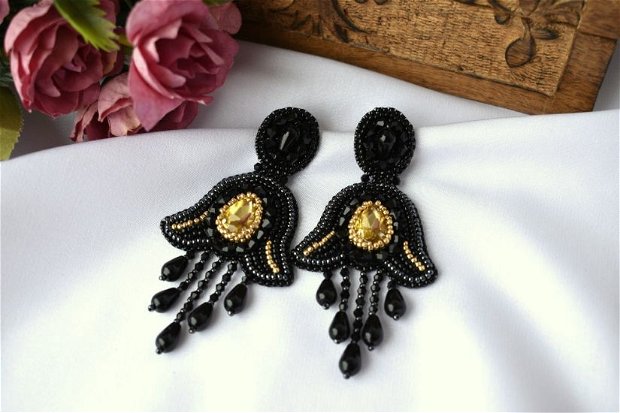 "Black Tulip" - Cercei bead-embroidery